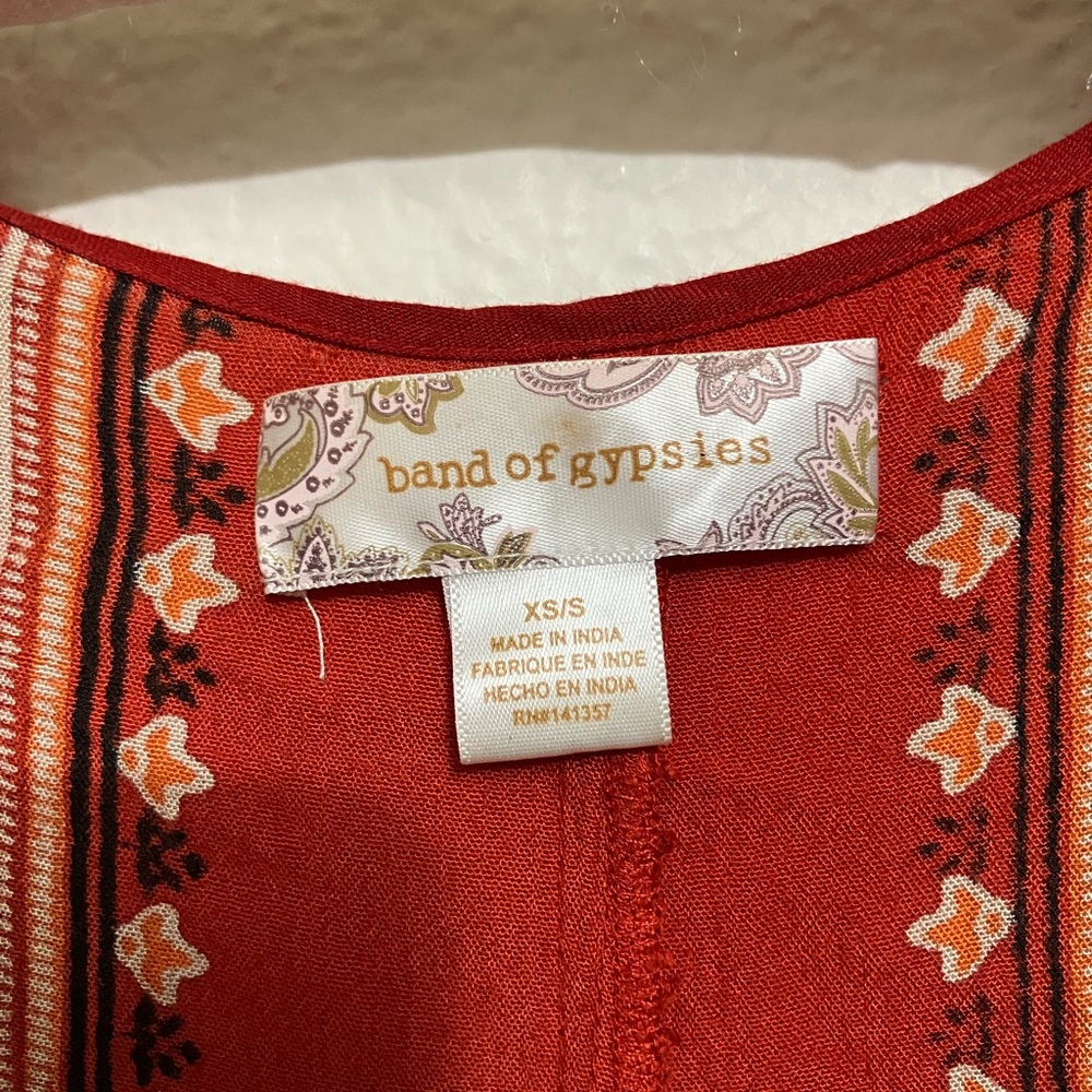 Band of Gypsies Vibrant Red and Orange long cover up. W darker flower detail, Xs